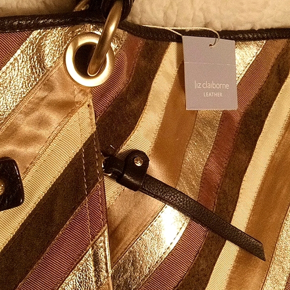 NWT $189💞 LIZ CLAIBORNE LEATHER Patchwork Striped Bag! - Picture 11 of 11